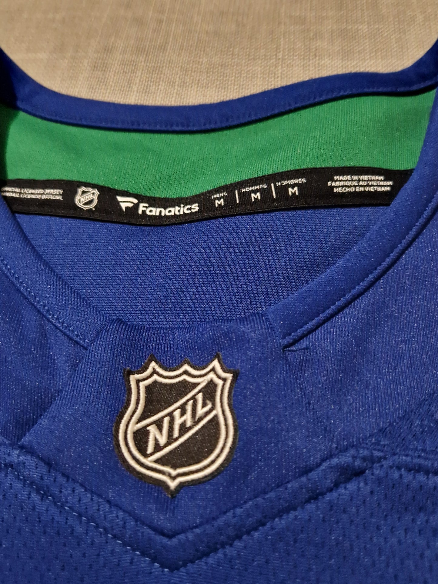 NHL Vancouver Canucks Jersey