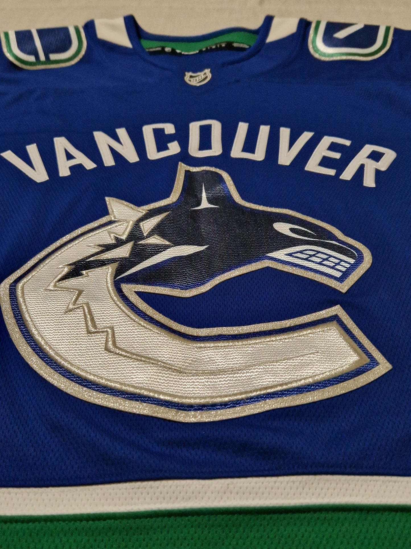 NHL Vancouver Canucks Jersey