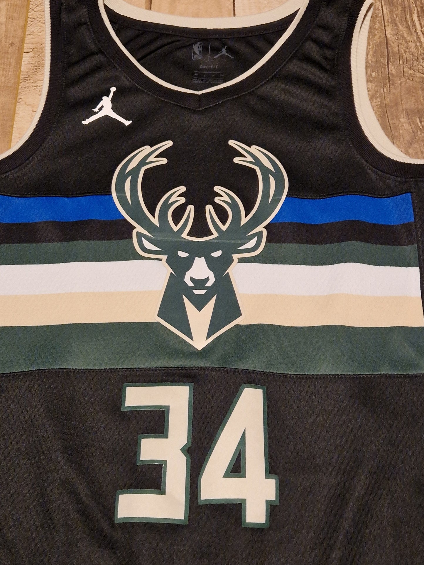 Milwaukee Bucks Giannis Antetokounmpo Jersey