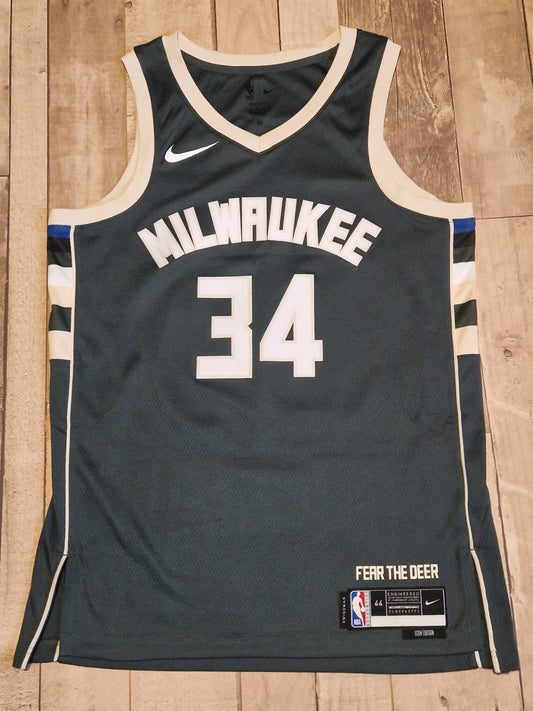 Milwaukee Bucks Giannis Antetokounmpo Jersey
