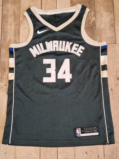 Milwaukee Bucks Giannis Antetokounmpo Jersey