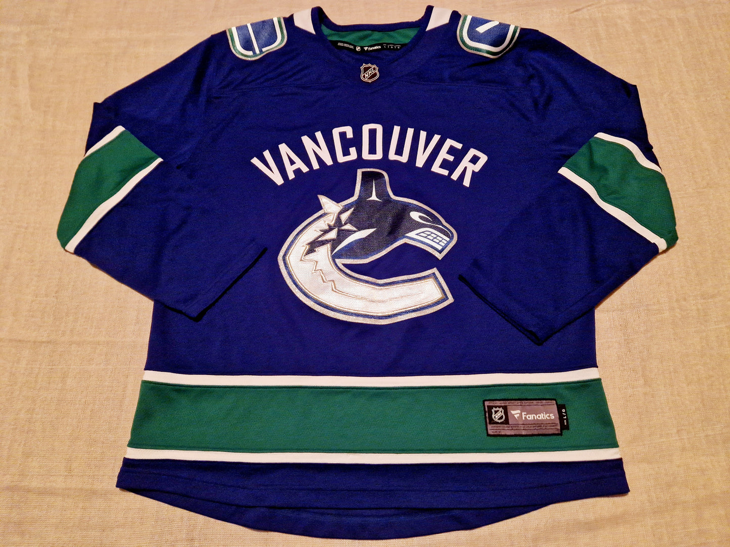 NHL Vancouver Canucks Jersey