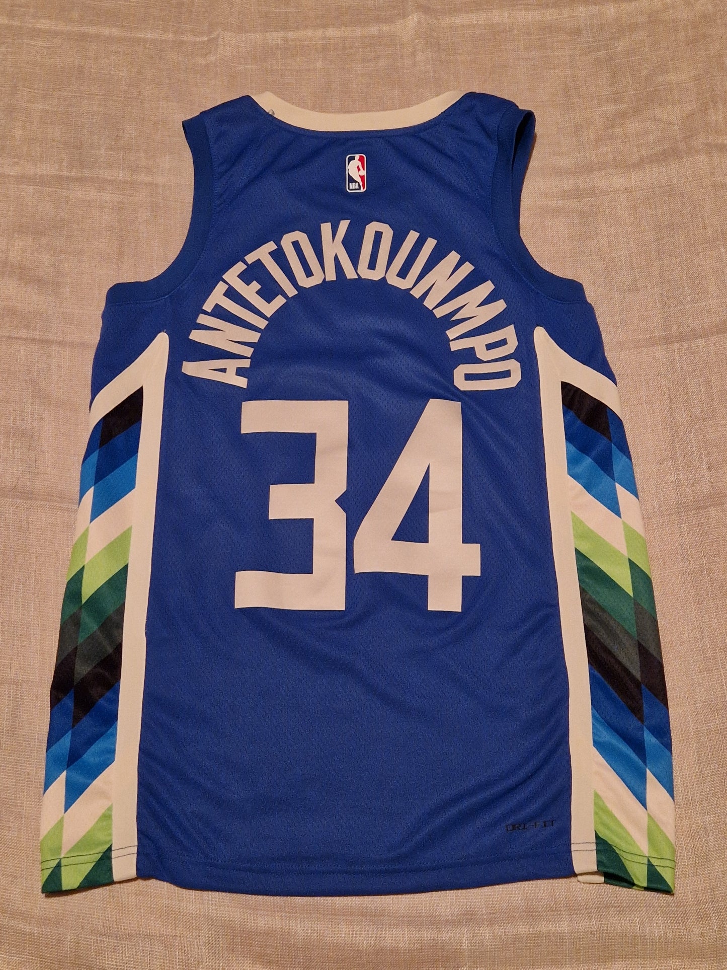 NBA Milwaukee Bucks Giannis Antetokounmpo Jersey