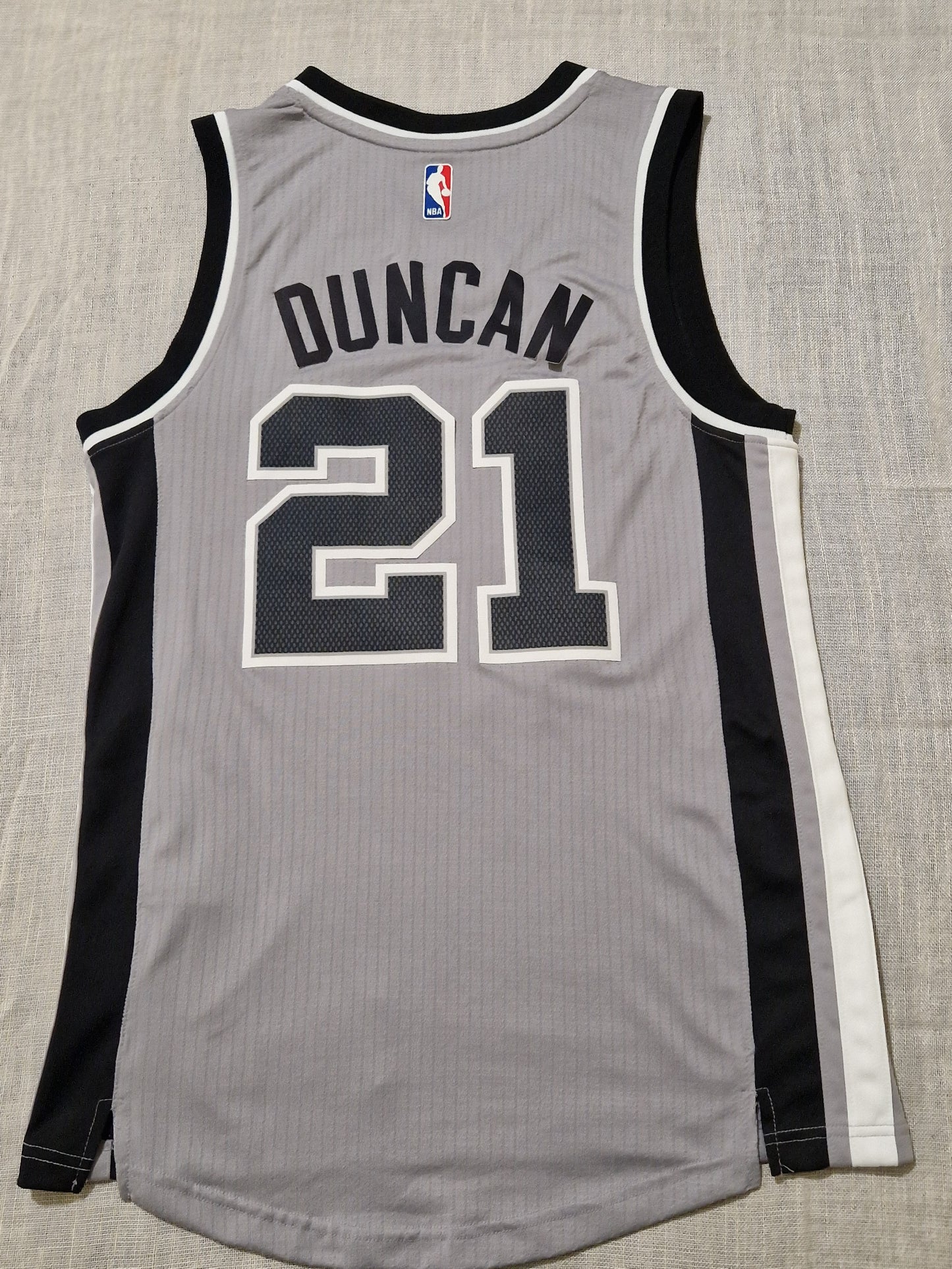 NBA San Antonio Spurs Tim Duncan Jersey