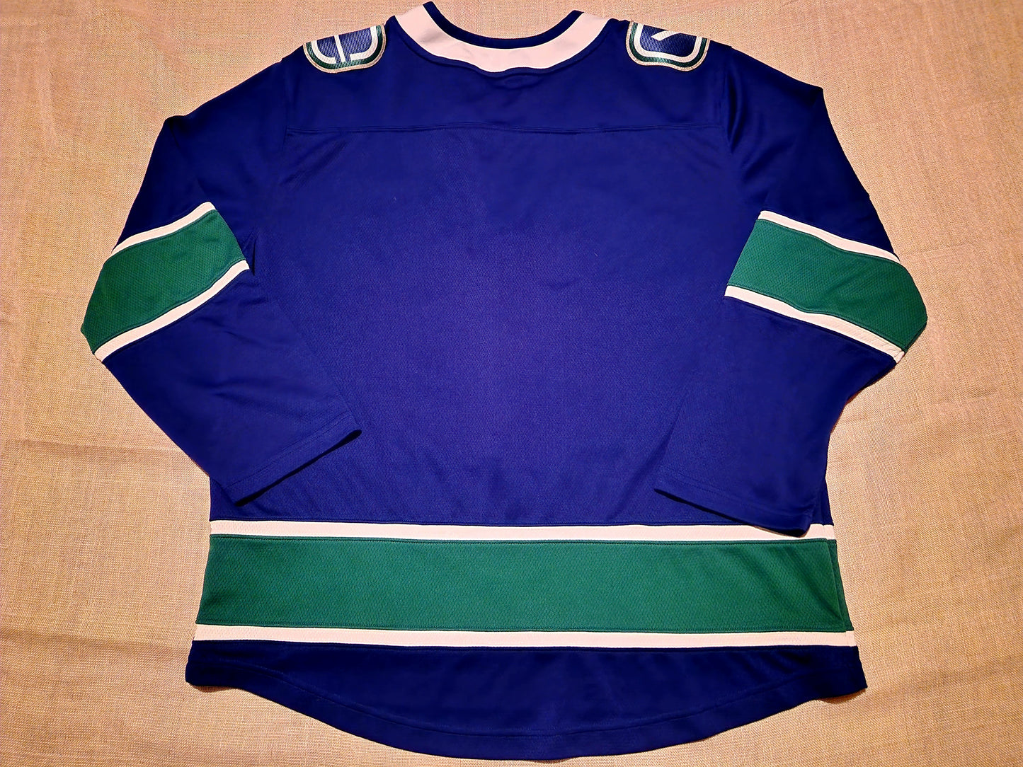 NHL Vancouver Canucks Jersey