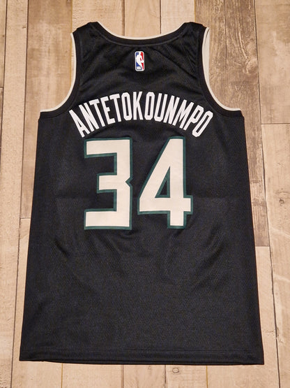 Milwaukee Bucks Giannis Antetokounmpo Jersey