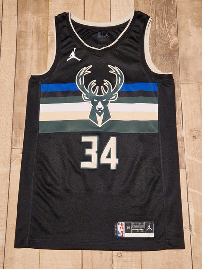 Milwaukee Bucks Giannis Antetokounmpo Jersey