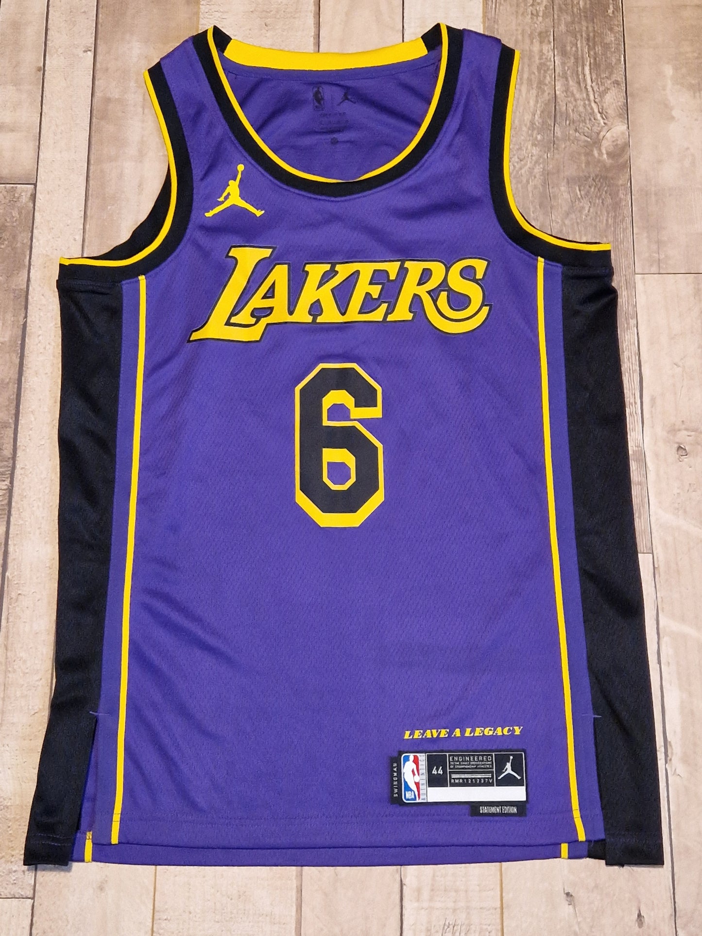 LA Lakers LeBron James Jersey