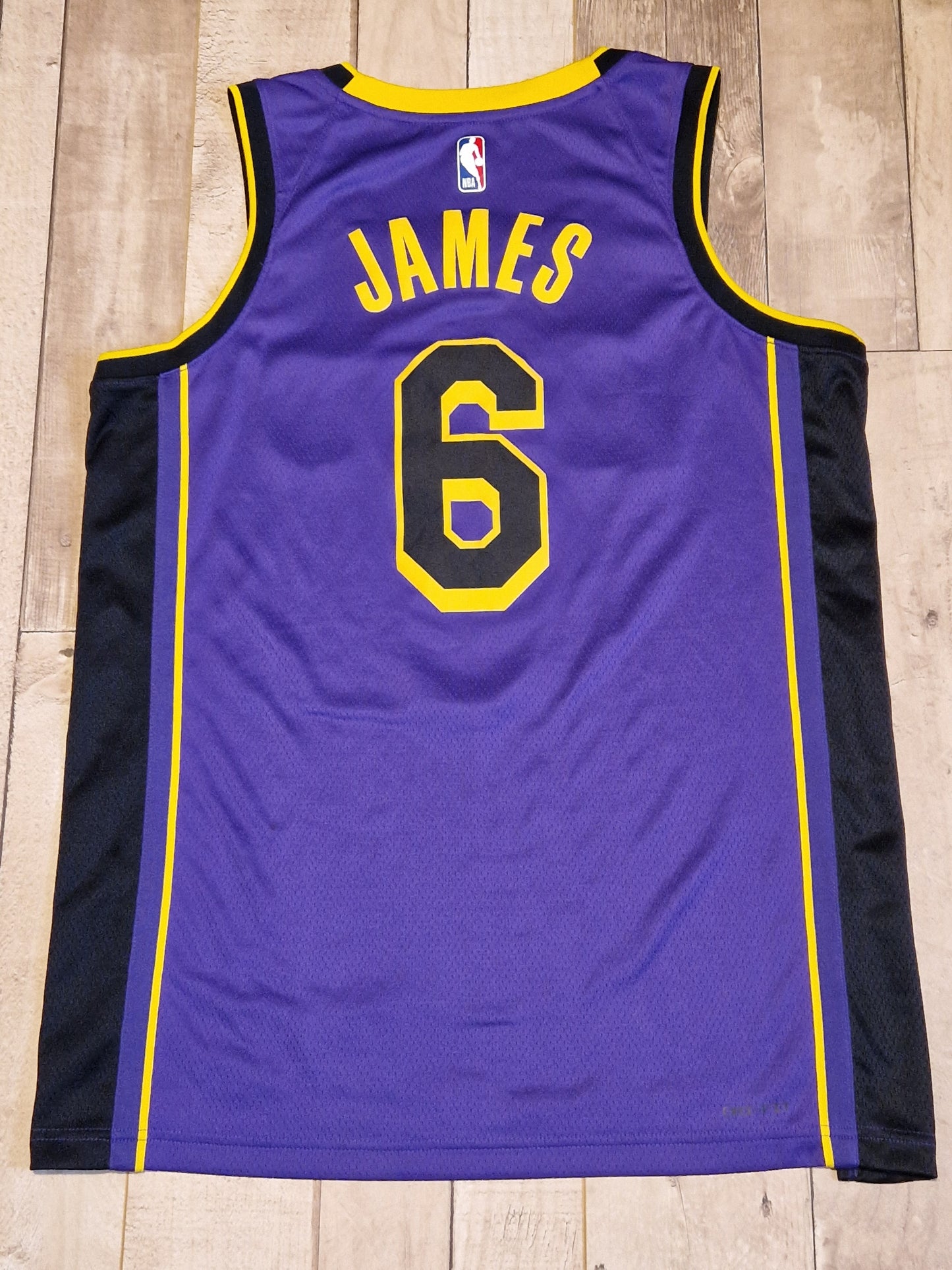LA Lakers LeBron James Jersey
